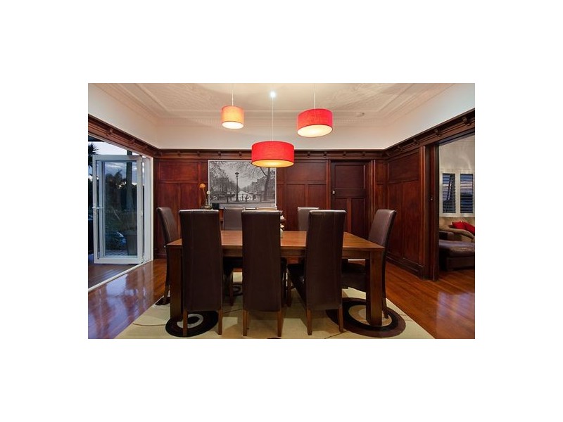 23 Lockyer Street, Camp Hill QLD 4152