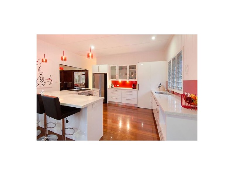 23 Lockyer Street, Camp Hill QLD 4152