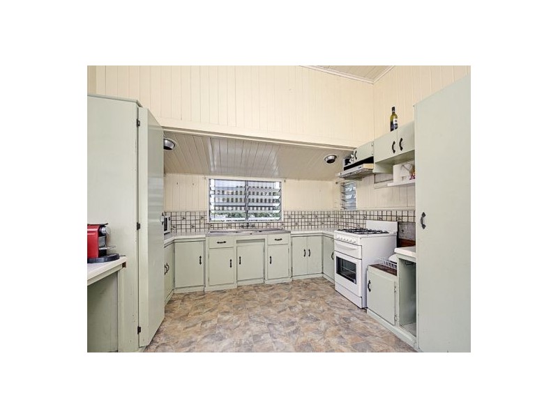29 Macaulay Street, Coorparoo QLD 4151