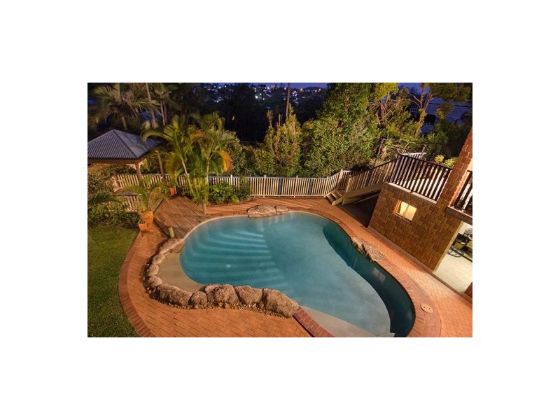 4a Lindsay Street, Coorparoo QLD 4151