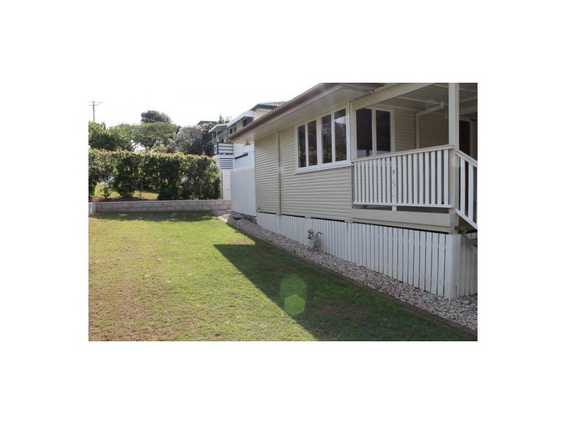 8 Casmaria Street, Mansfield QLD 4122