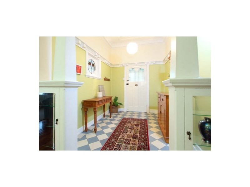 35 Emlyn Street, Coorparoo QLD 4151