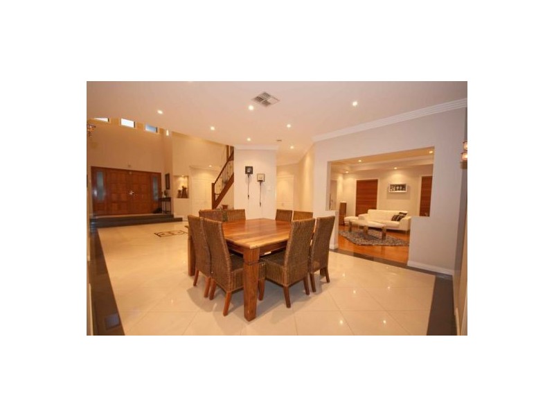 94 Behan Crescent, Wakerley QLD 4154