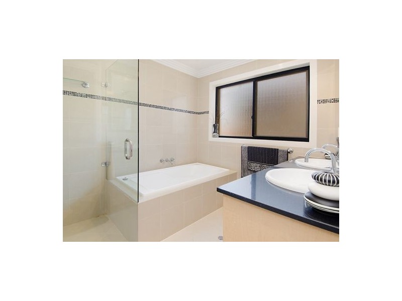 94 Behan Crescent, Wakerley QLD 4154