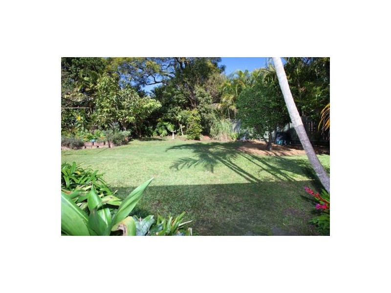 14 Oatland Cr, Holland Park West QLD 4121