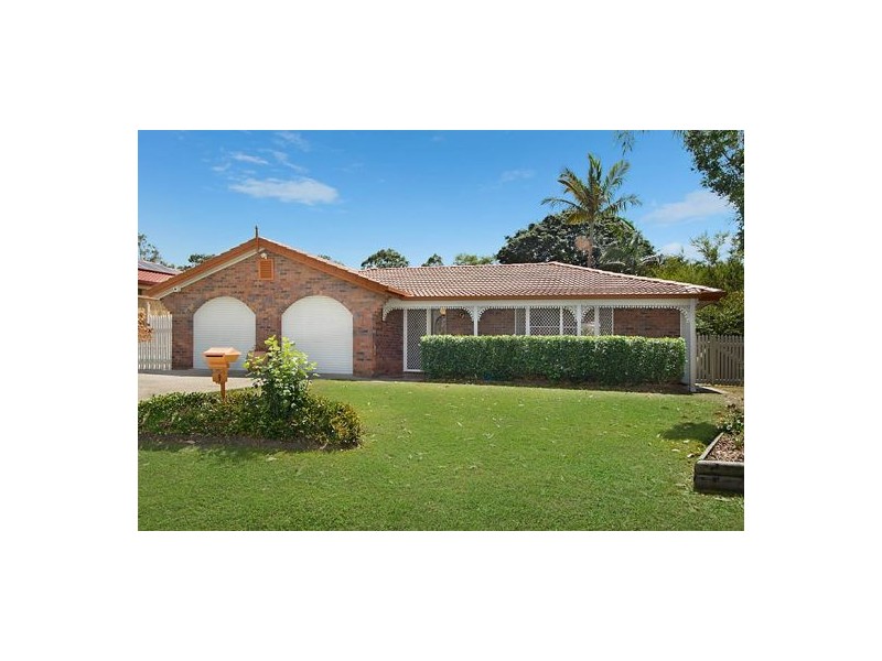 9 Risdon Street, Carindale QLD 4152