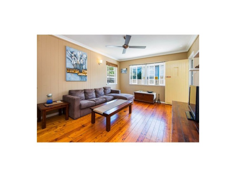 1197 Cavendish Road, Mount Gravatt East QLD 4122