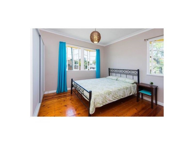 1197 Cavendish Road, Mount Gravatt East QLD 4122