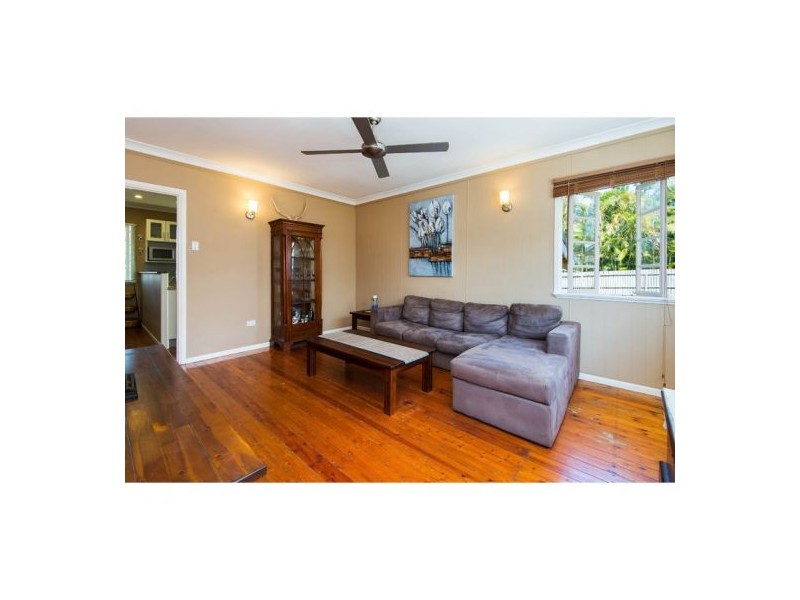 1197 Cavendish Road, Mount Gravatt East QLD 4122