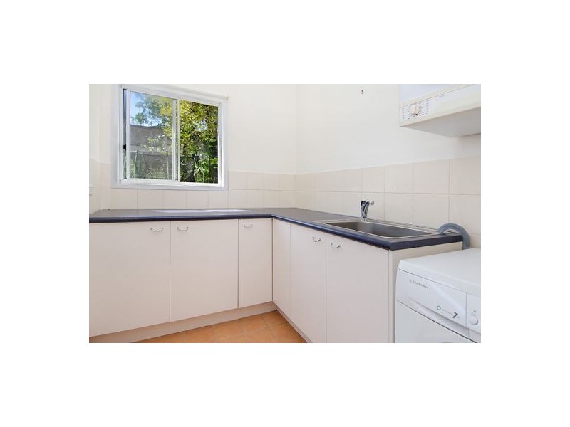 18 Trundle St, Coorparoo QLD 4151