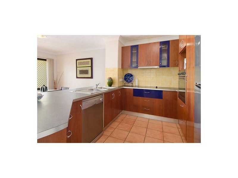 2/145 Old Cleveland Road, Coorparoo QLD 4151