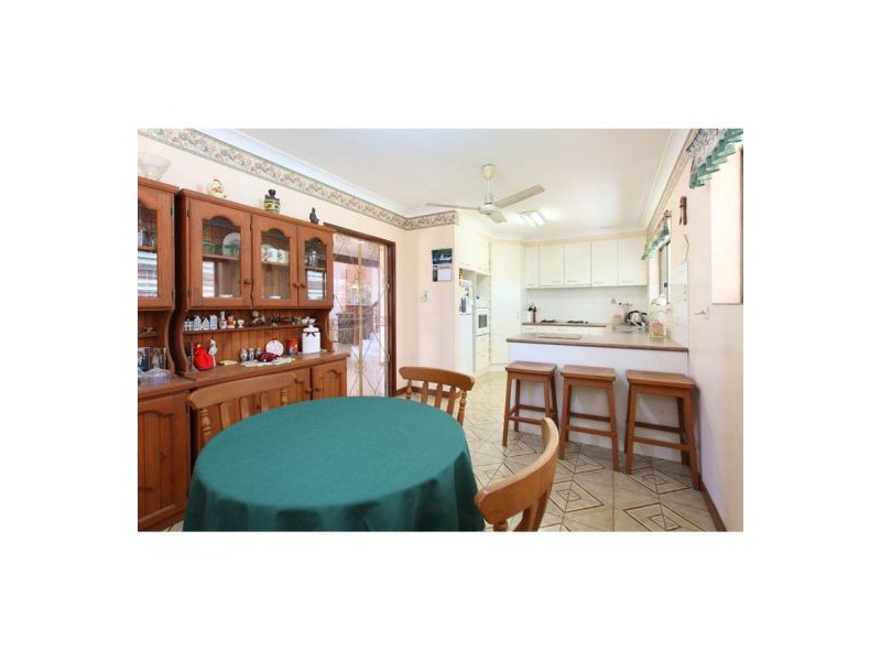 25 Edred Street, Carindale QLD 4152