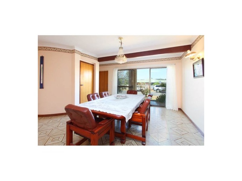 25 Edred Street, Carindale QLD 4152