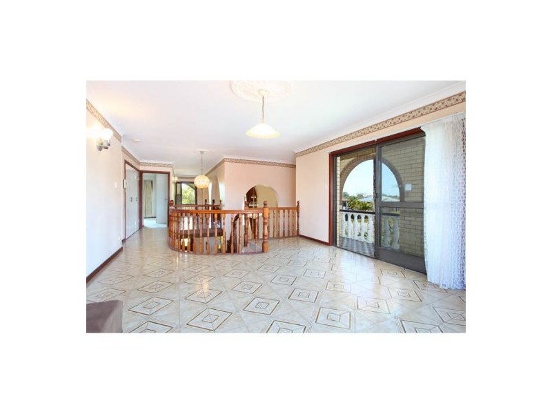 25 Edred Street, Carindale QLD 4152