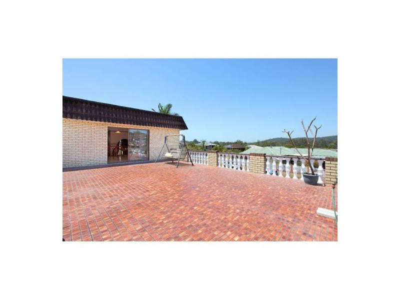 25 Edred Street, Carindale QLD 4152