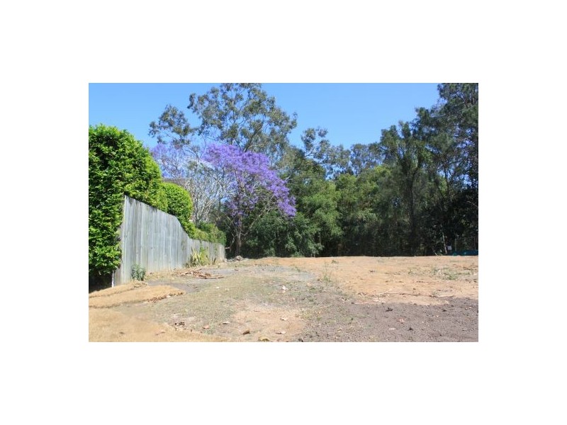 12 Powis Place, Carindale QLD 4152