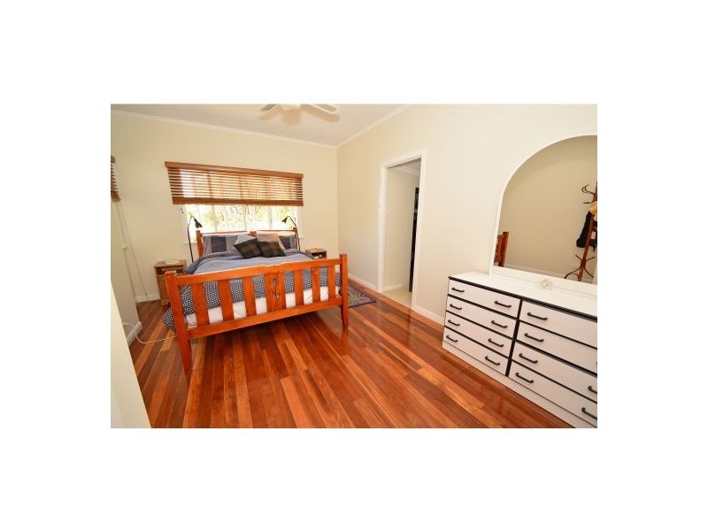 70 Mountain Street, Mount Gravatt QLD 4122