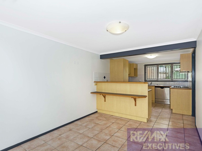 8b Brinawa Street, Camp Hill QLD 4152