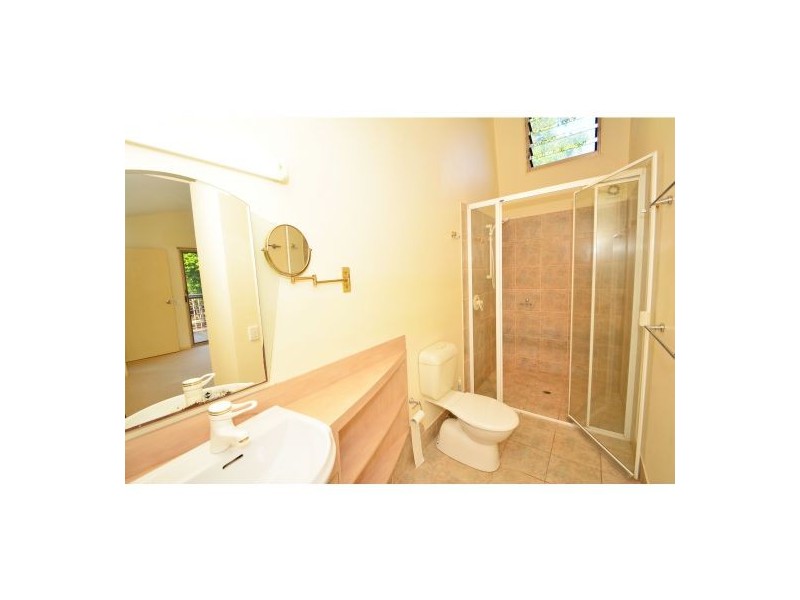 28 Churchill Street, Woolloongabba QLD 4102