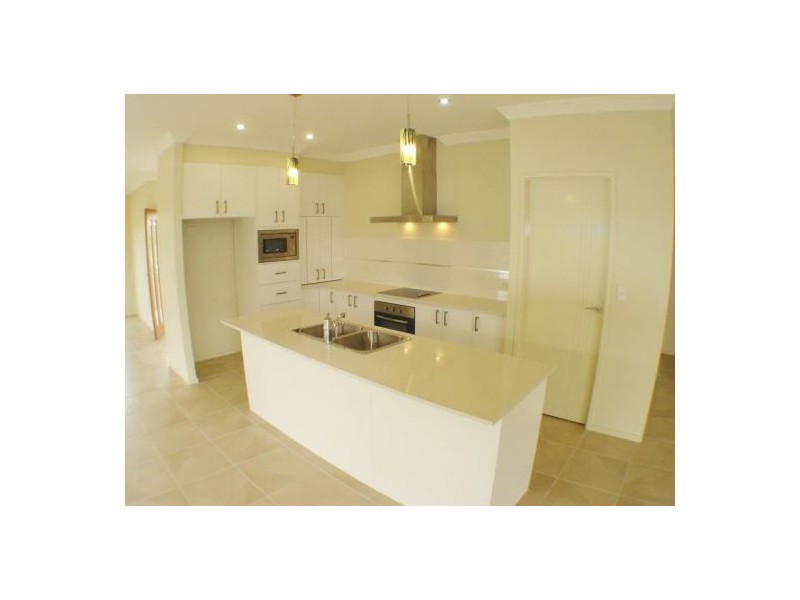 18 Vera Place, Tingalpa QLD 4173