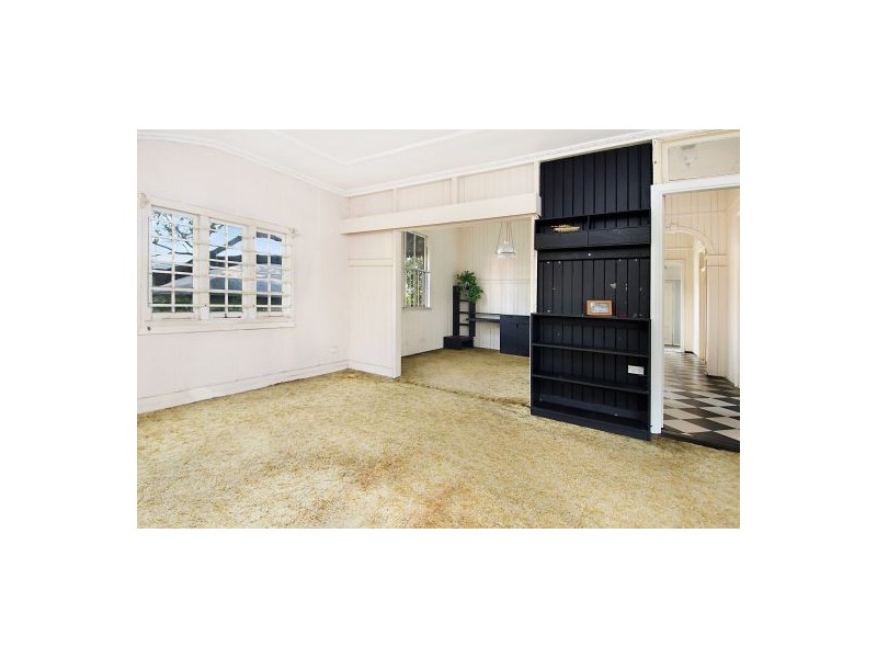 38 Young Street, Annerley QLD 4103