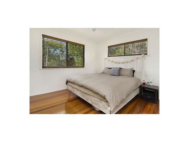 54 Grout Street, Macgregor QLD 4109