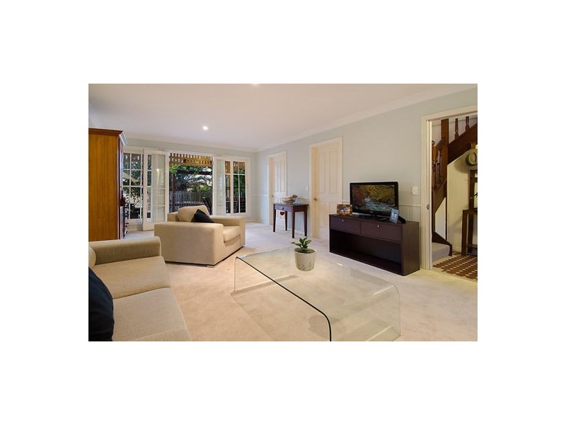 6 The Crescent, Coorparoo QLD 4151