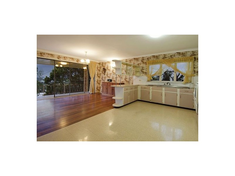 65 Kneale Street, Holland Park West QLD 4121