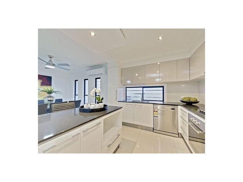 88 York Street, Coorparoo QLD 4151