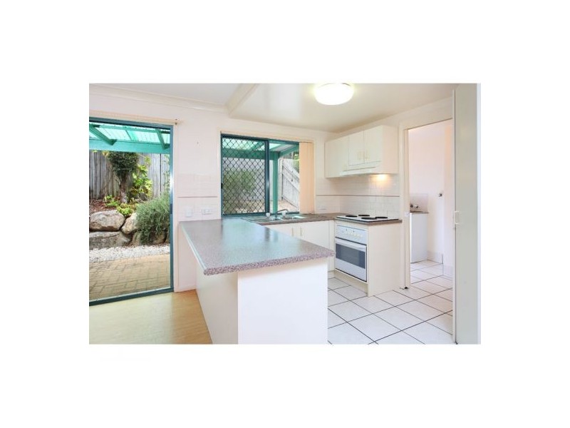 18/96 Marshall Road, Holland Park West QLD 4121