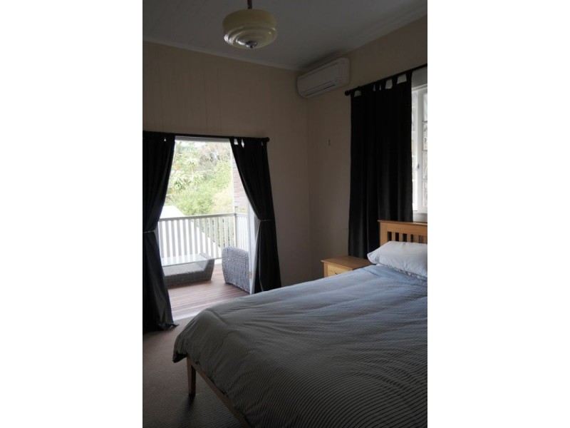 63 Pembroke Road, Coorparoo QLD 4151