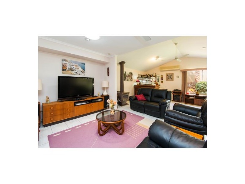 20 Magenta Place, Wishart QLD 4122