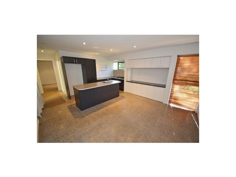 1/28 Churchill Street, Woolloongabba QLD 4102