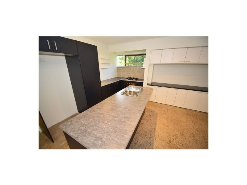 1/28 Churchill Street, Woolloongabba QLD 4102