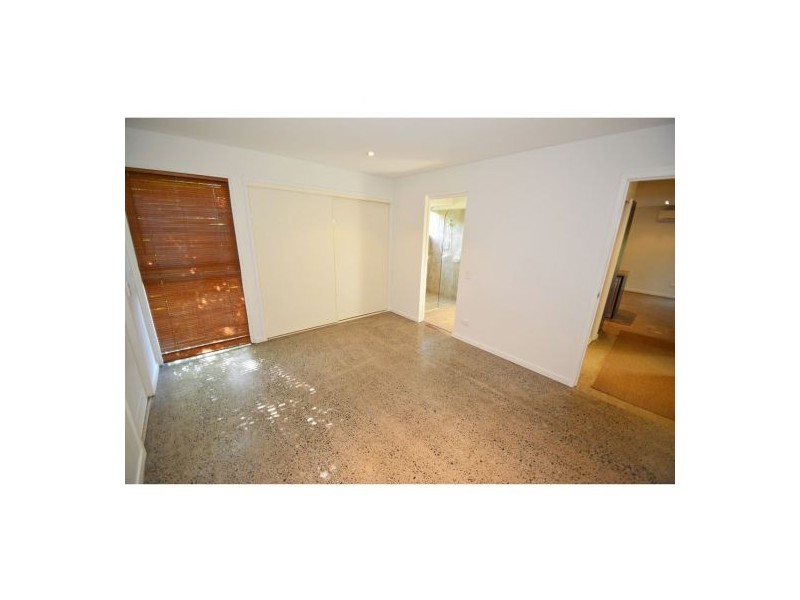 1/28 Churchill Street, Woolloongabba QLD 4102