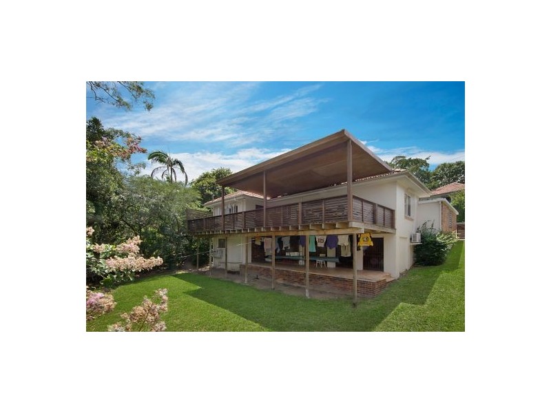 11 Eastwell Street, Coorparoo QLD 4151