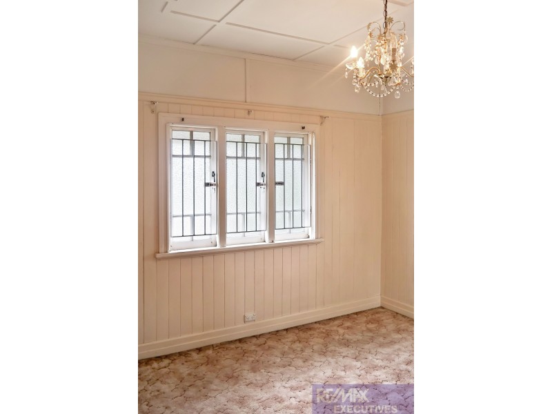 53 Birdwood Road, Holland Park West QLD 4121