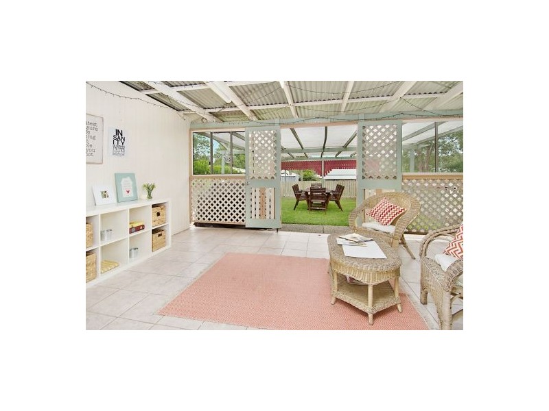 22 Mar Street, Holland Park QLD 4121