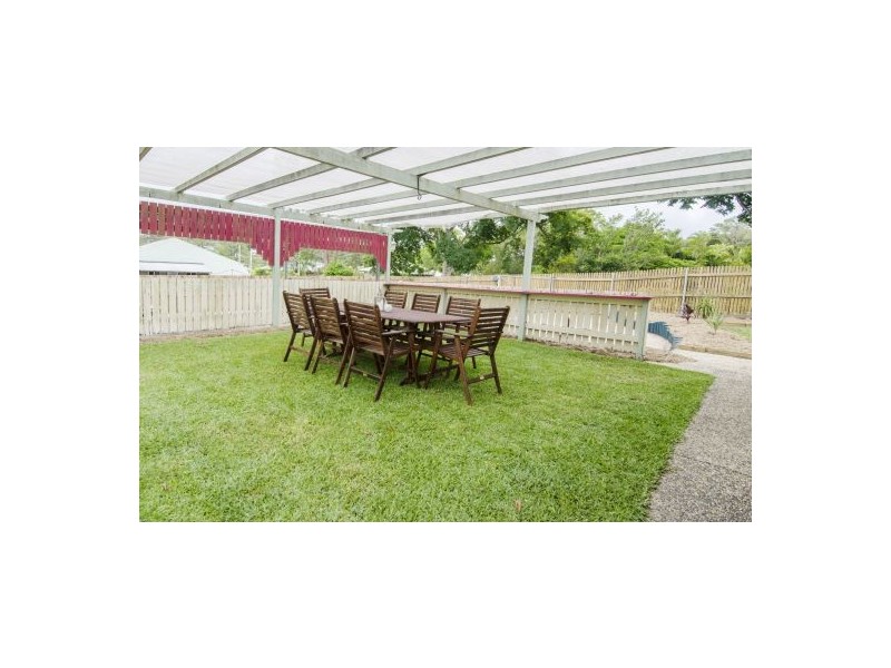 22 Mar Street, Holland Park QLD 4121