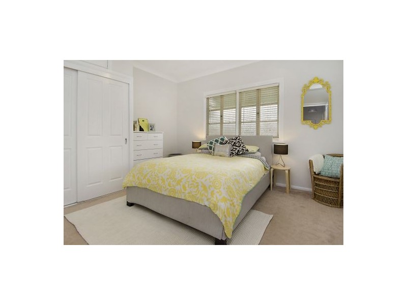 22 Mar Street, Holland Park QLD 4121