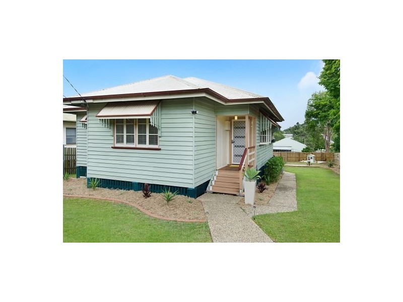 22 Mar Street, Holland Park QLD 4121