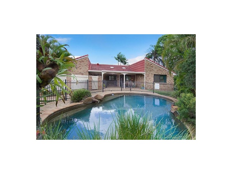 9 Glenheaton Ct, Carindale QLD 4152