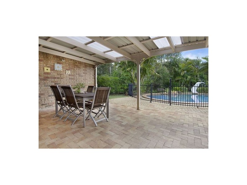 9 Glenheaton Ct, Carindale QLD 4152