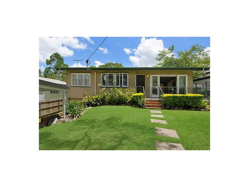 10 Doyle St, Coorparoo QLD 4151