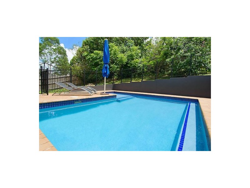 10 Doyle St, Coorparoo QLD 4151