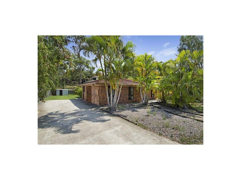 6 Baguette Street, Carina QLD 4152