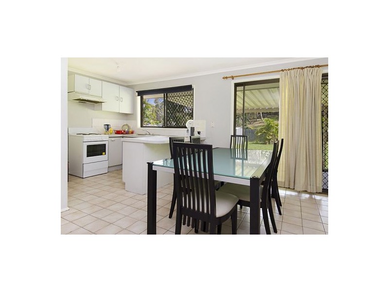 6 Baguette Street, Carina QLD 4152
