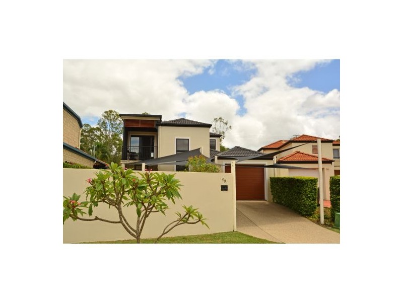 30 Estate Place, Holland Park West QLD 4121