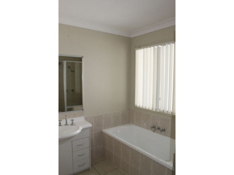 20 Heathwood Place, Collingwood Park QLD 4301