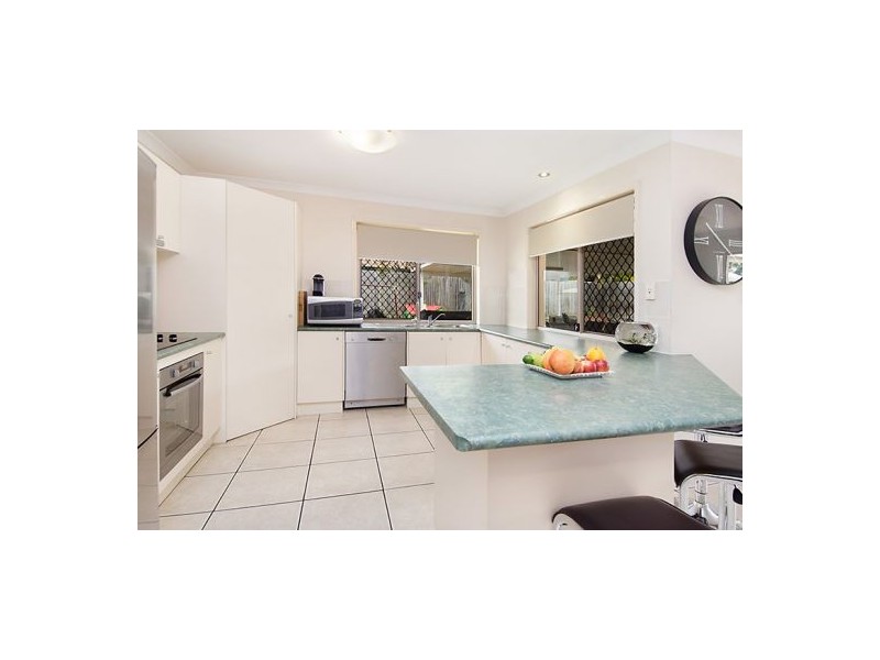 24 Tantanoola Street, Parkinson QLD 4115